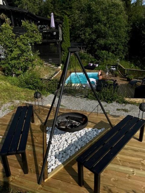 Primitivt Kjellerrom Uten Dusj, Med Delt Toalett Rum i privatbostad